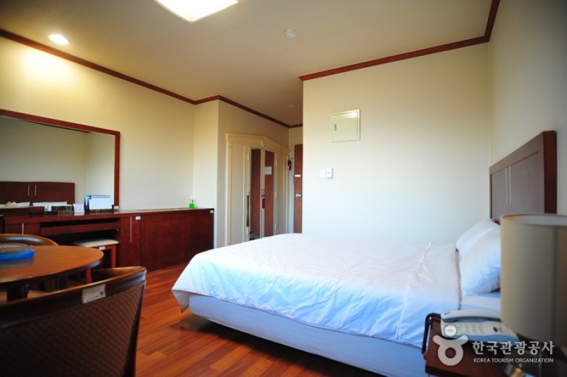 Chiaksan Hotel - Goodstay  (13/29)