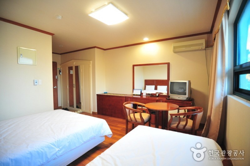 Chiaksan Hotel - Goodstay  (15/29)