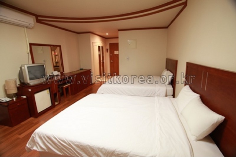 Chiaksan Hotel - Goodstay  (29/29)