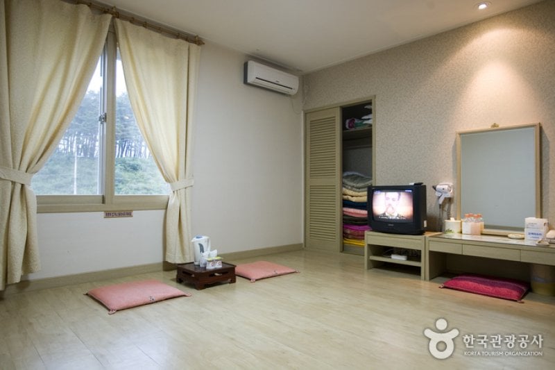 Cheoksan Spa - Goodstay  (15/18)