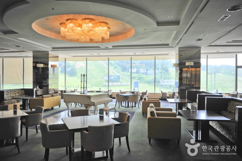 Hyundai Sungwoo Resort  (2/7)