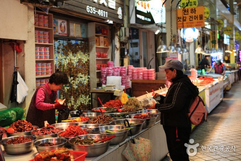 Sokcho Tourist &amp; Fishery Market  (14/17)