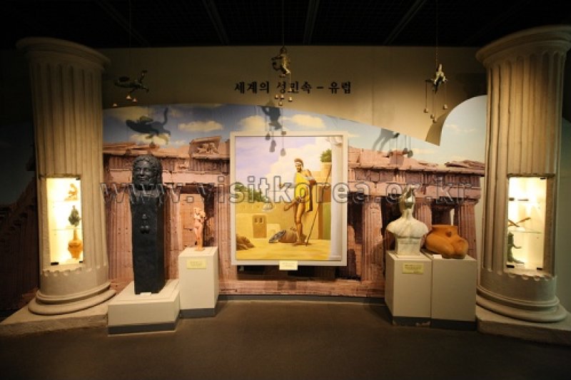 Samcheok Fishing Village Folk Museum  (4/39)