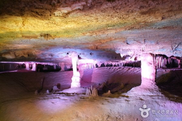 Cheongok Cave