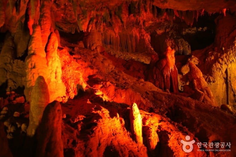 Cheongok Cave  (6/12)