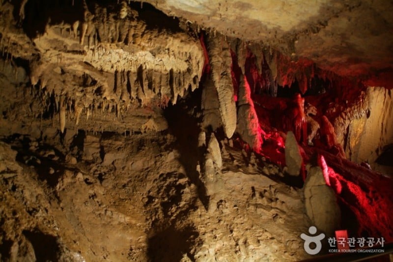 Cheongok Cave  (7/12)