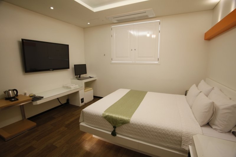 VV Hotel - Goodstay  (2/26)
