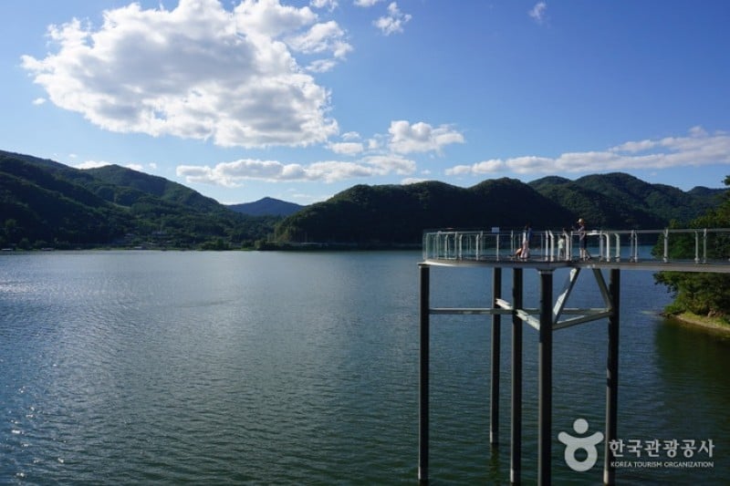 Uiamho Lake Skywalk  (2/7)