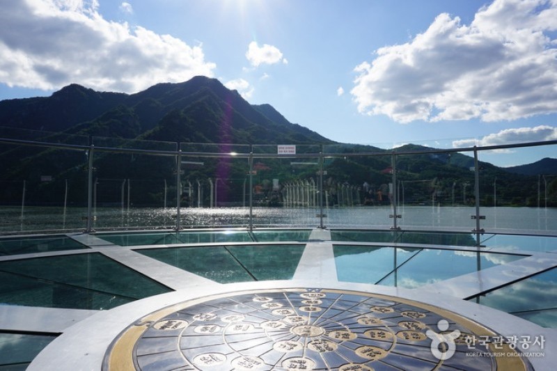 Uiamho Lake Skywalk  (5/7)