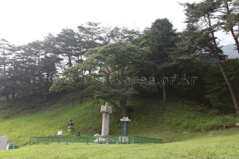 Beopheungsa Temple  (4/17)