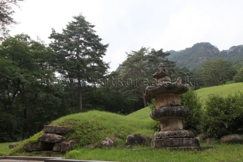 Beopheungsa Temple  (6/17)