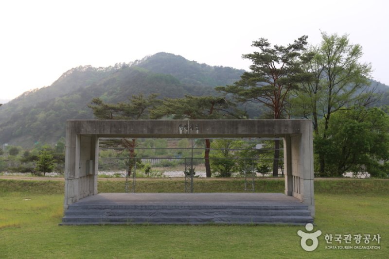 Manhae Village  (5/16)