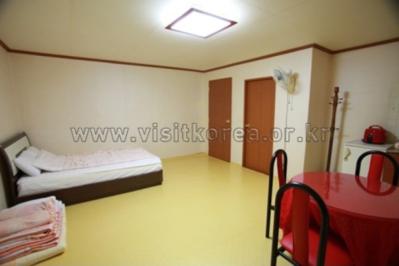 Korea Motel - Goodstay  (4/24)