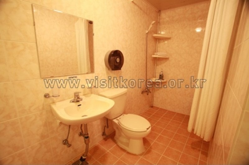 Korea Motel - Goodstay  (5/24)