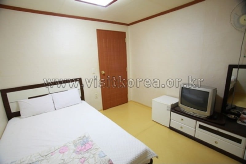 Korea Motel - Goodstay  (12/24)