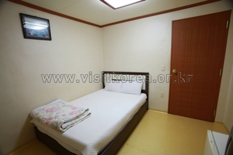 Korea Motel - Goodstay  (13/24)