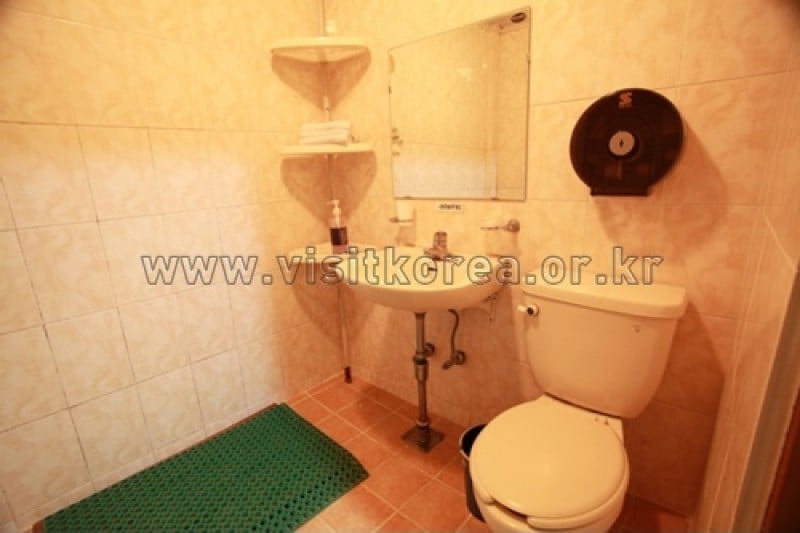 Korea Motel - Goodstay  (14/24)