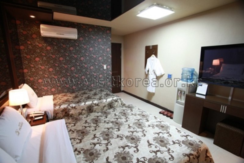 Hotel Picasso Gangwon - Goodstay  (4/18)