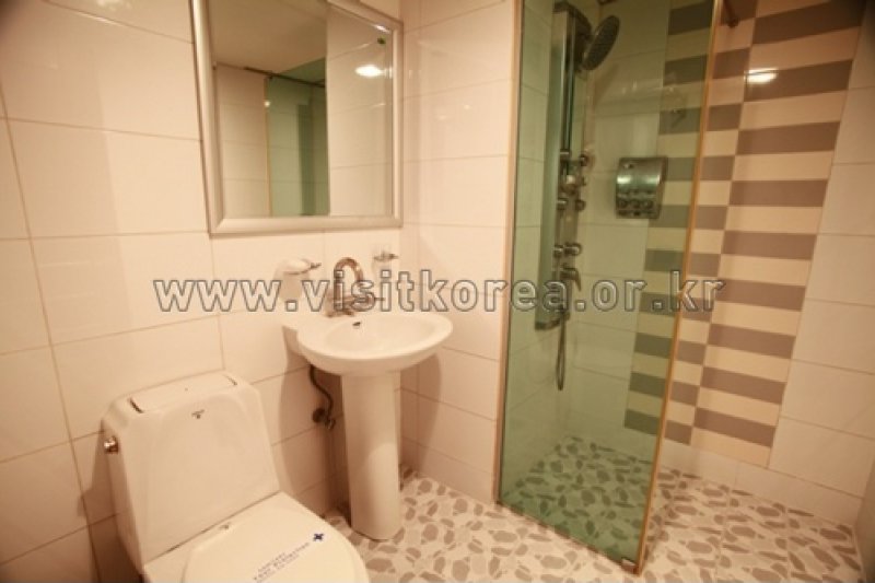 Hotel Picasso Gangwon - Goodstay  (6/18)