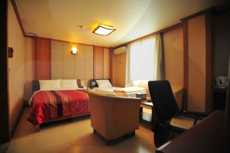 Seongnyu Park - Goodstay  (8/19)