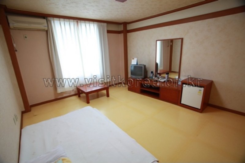 Seongnyu Park - Goodstay  (17/19)