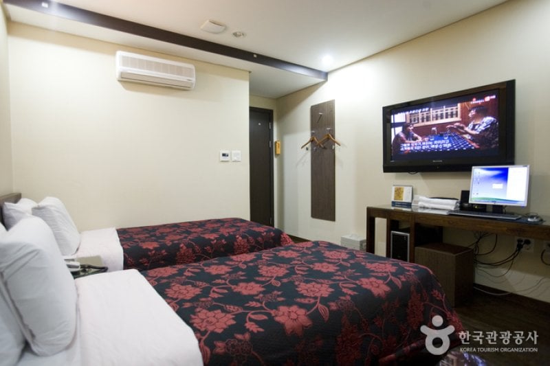 Highland Hotel - Goodstay  (6/37)