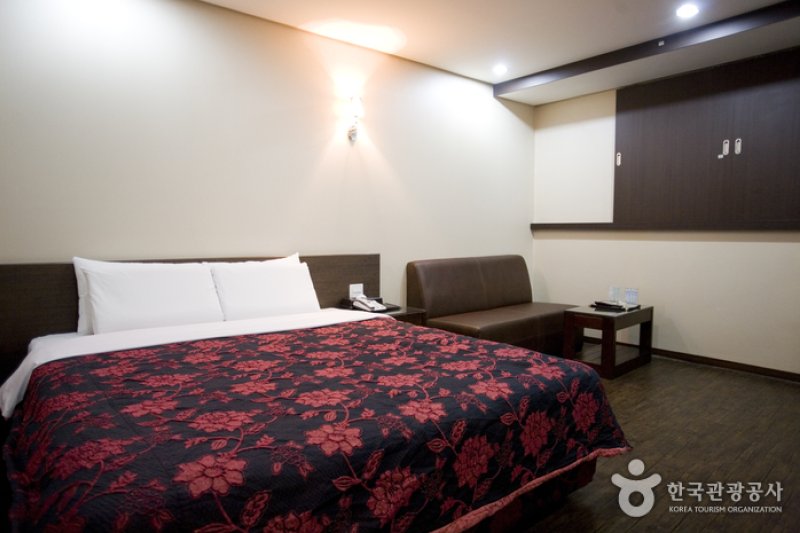 Highland Hotel - Goodstay  (9/37)