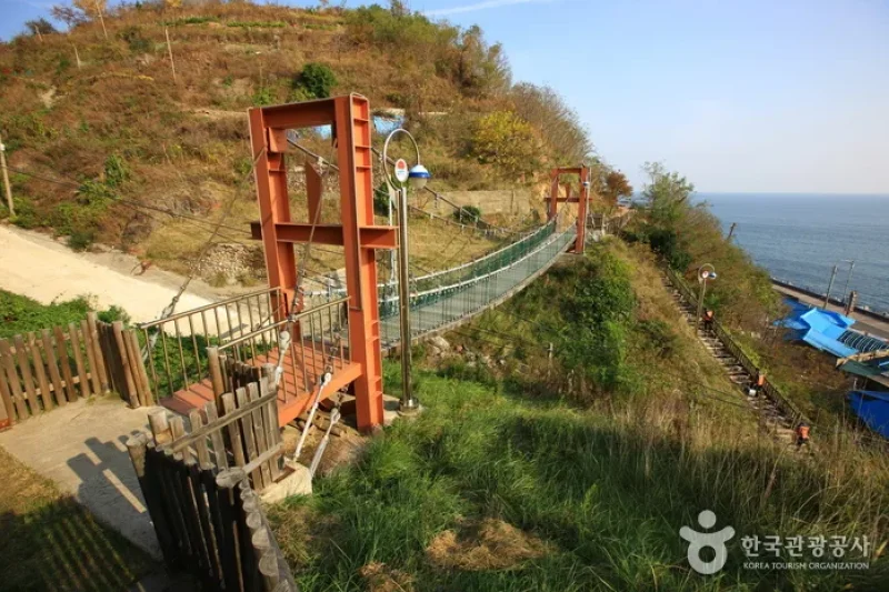 Mukho Lighthouse  (13/24)