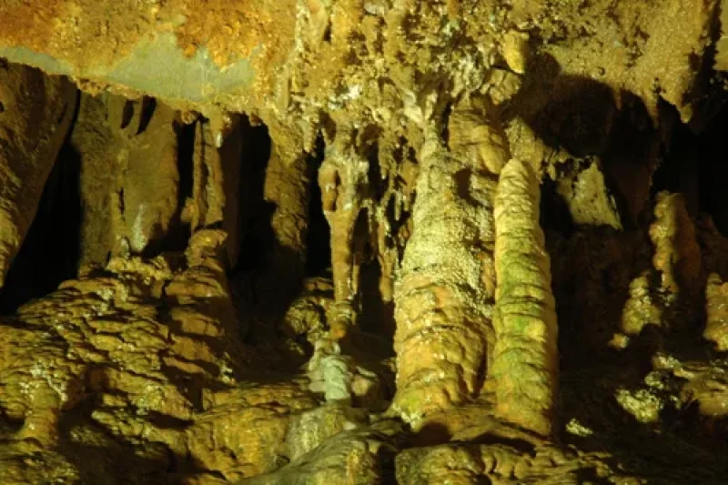 Gossi Cave  (2/12)