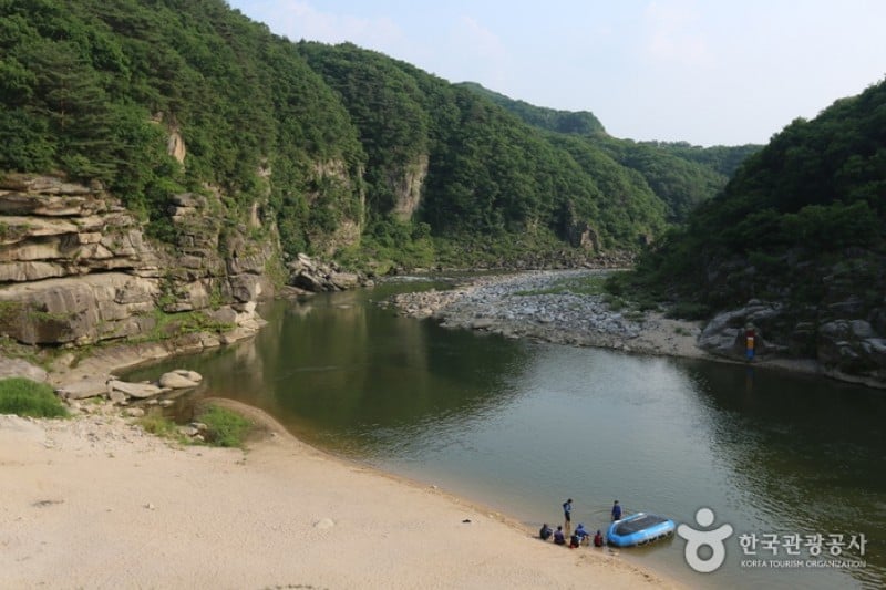 Hantangang River Rafting  (3/4)