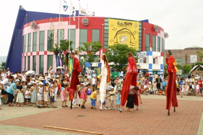 Chuncheon Puppet Festival  (5/11)