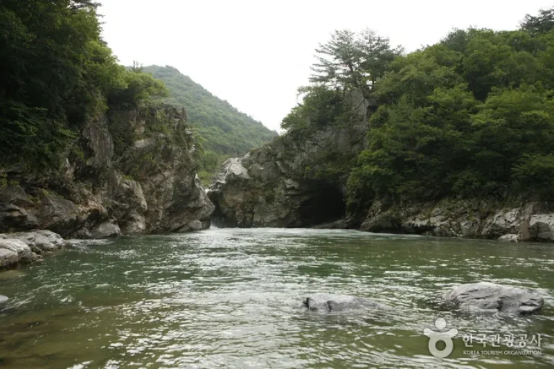 Dutayeon Falls 