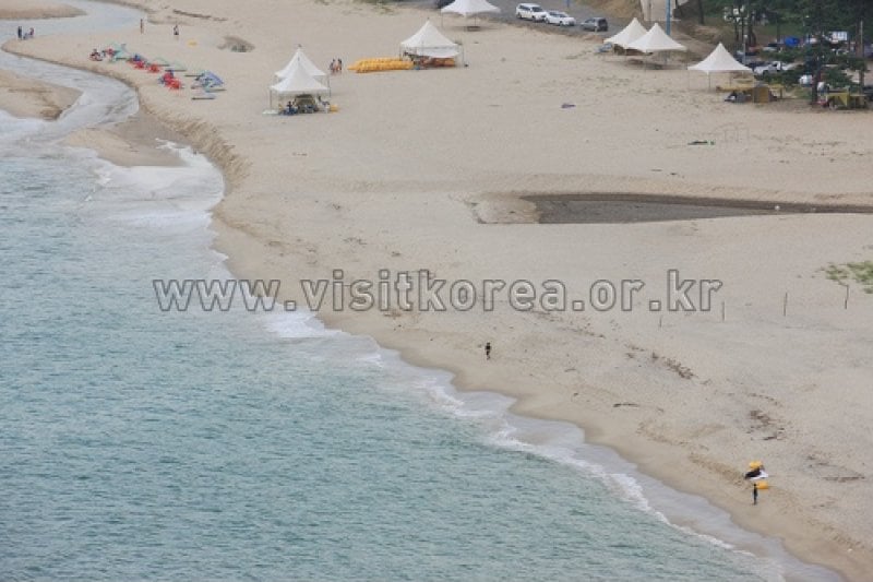 Yonghwa Beach  (3/11)