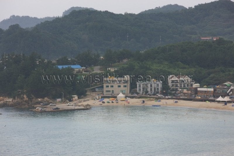 Yonghwa Beach  (5/11)