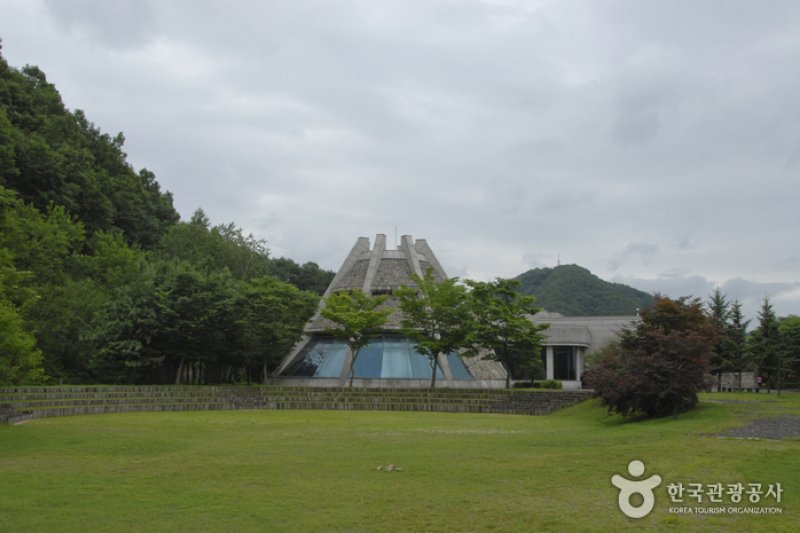 Yanggu Prehistory Museum  (3/5)