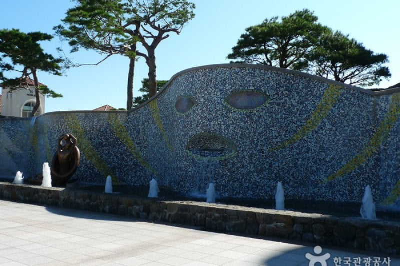 Daemyung Sol Beach Hotel &amp; Resort  (7/37)
