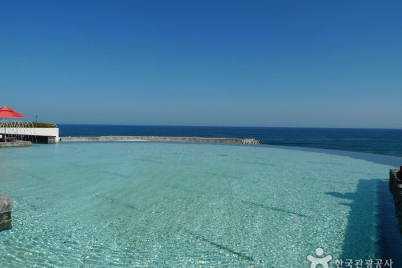 Daemyung Sol Beach Hotel &amp; Resort  (11/37)