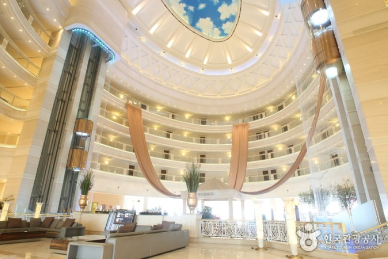 Daemyung Sol Beach Hotel &amp; Resort  (17/37)