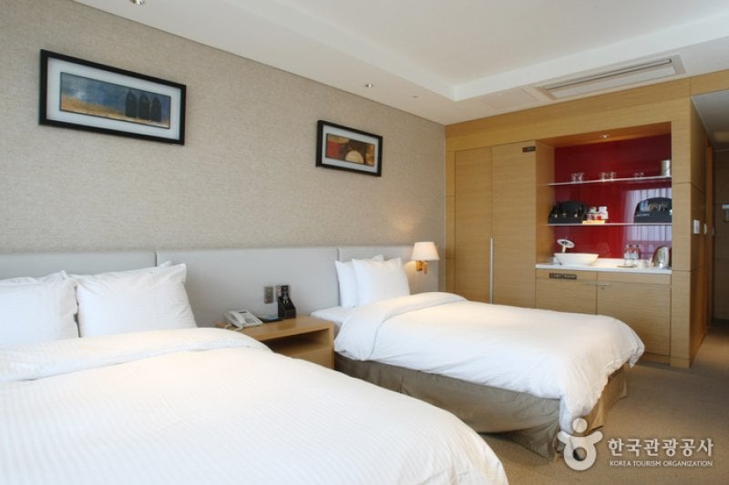 Daemyung Sol Beach Hotel &amp; Resort  (25/37)