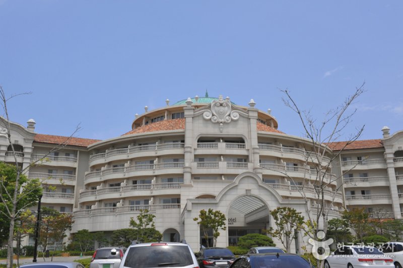 Daemyung Sol Beach Hotel &amp; Resort  (36/37)
