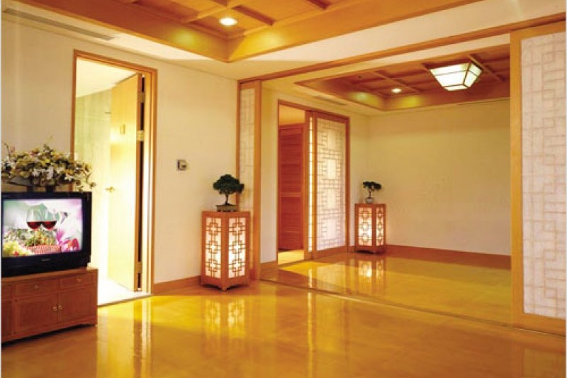 ILMARE Tourist Hotel  (4/6)