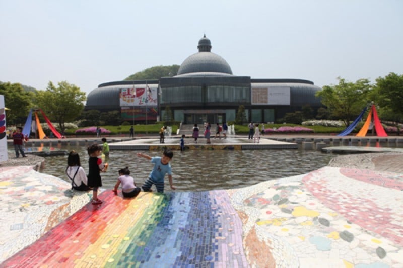 Gwangju Royal Ceramic Festival  (2/2)