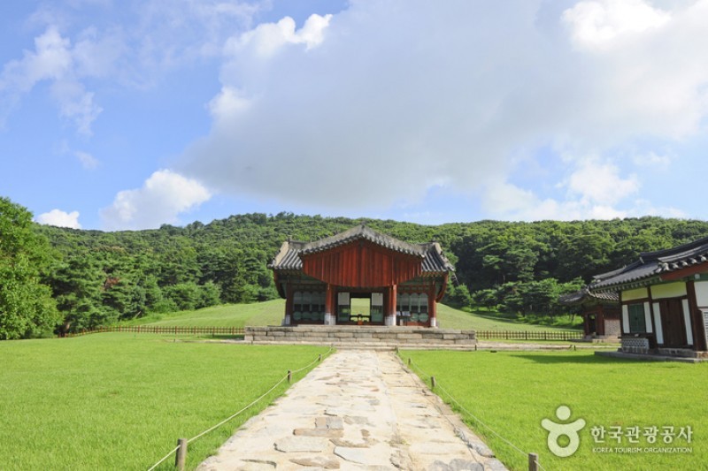 Gimpo Jangneung [UNESCO World Heritage]  (1/6)