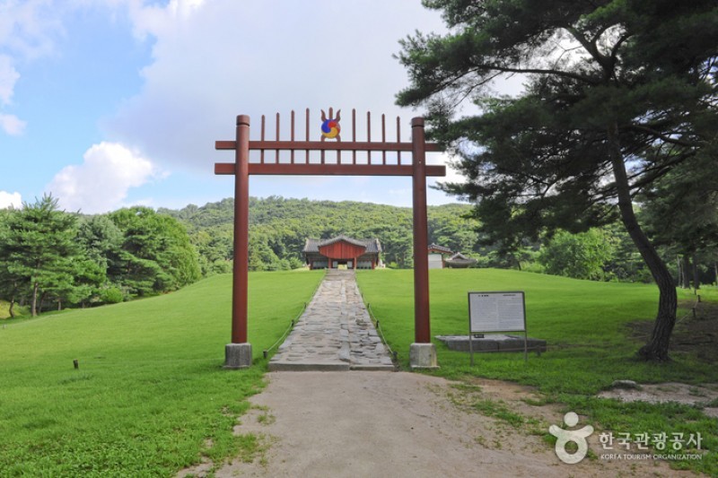 Gimpo Jangneung [UNESCO World Heritage]  (5/6)