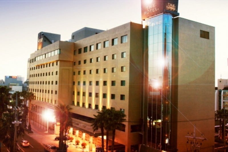 T.H.E. Hotel &amp; Vegas Casino  (3/12)
