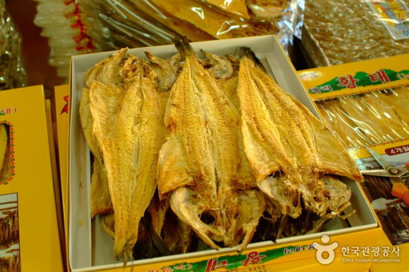 Inje Hwangtae Village (인제 황태마을) (3/12)