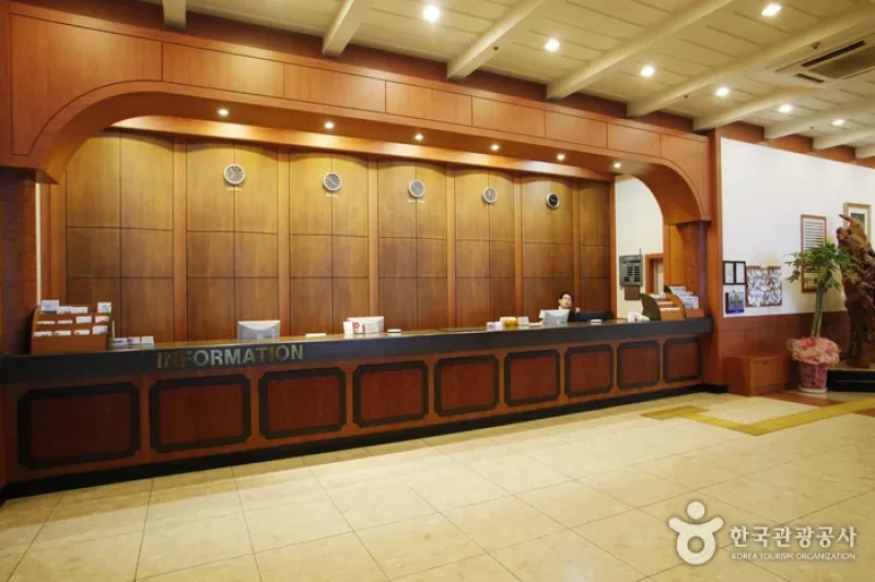 Hotel Palace (호텔 펠리스) (3/4)