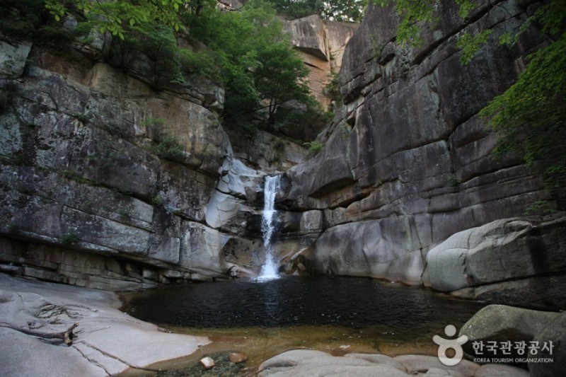 Yongchu Waterfall  (4/5)