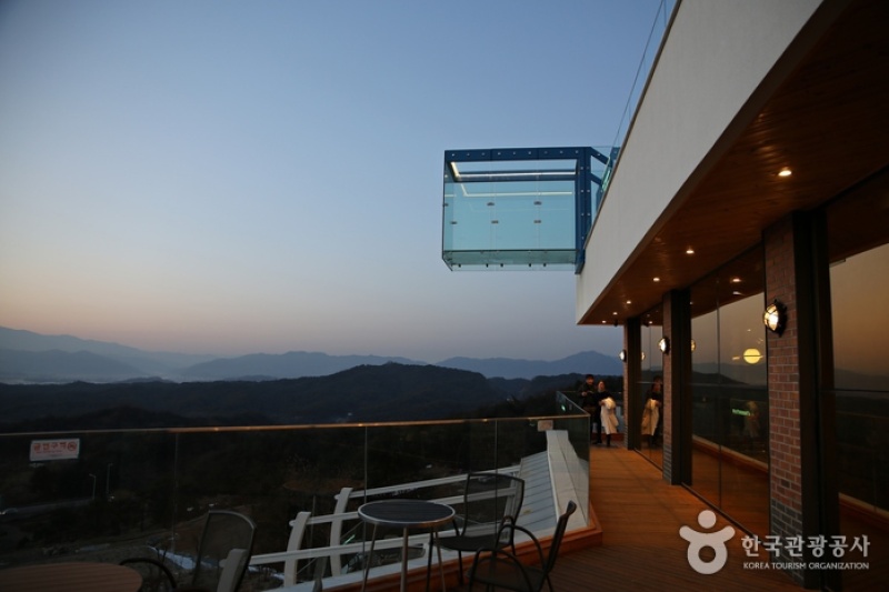 Gubongsan Mountain Observatory Café Street  (10/15)