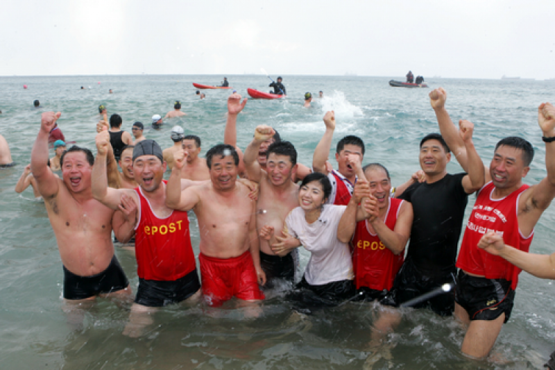 Seogwipo Penguin Swimming Festival  (3/10)